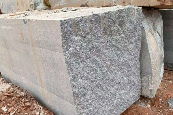 荒料堆場(chǎng)